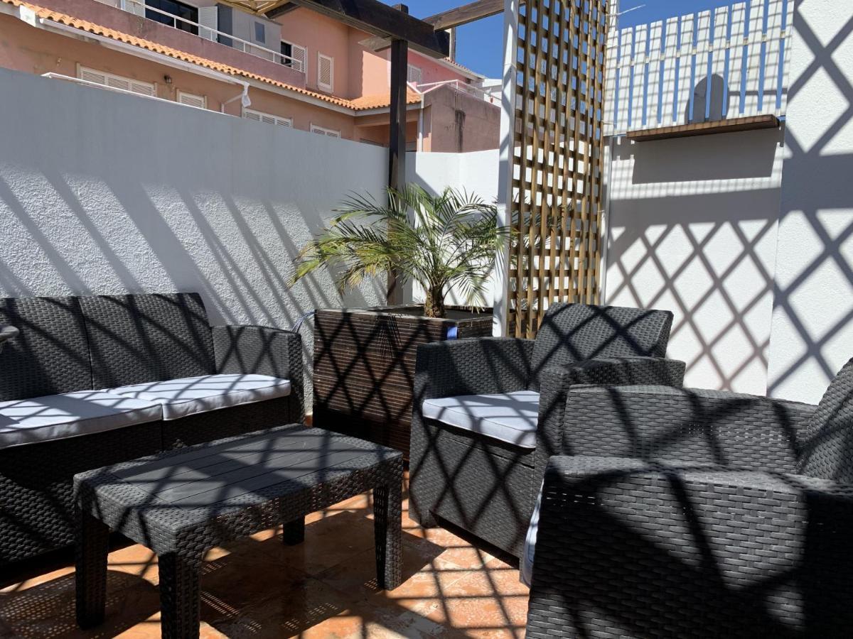 Duplex Apartment With Terrace In Cascais Downtown المظهر الخارجي الصورة