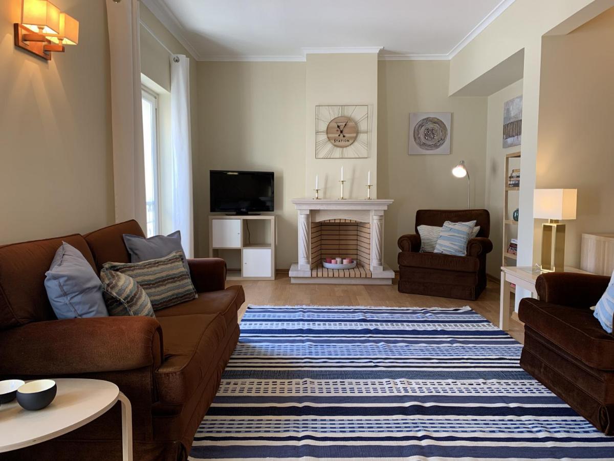 Duplex Apartment With Terrace In Cascais Downtown المظهر الخارجي الصورة