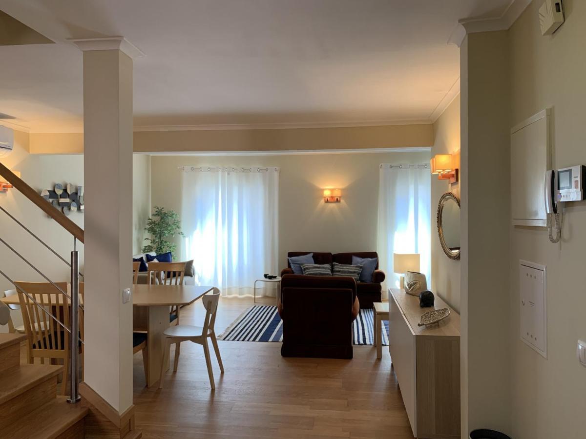 Duplex Apartment With Terrace In Cascais Downtown المظهر الخارجي الصورة