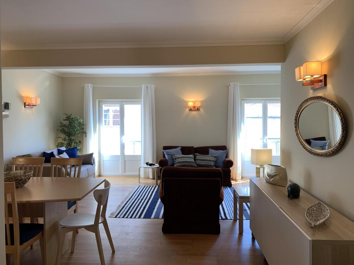 Duplex Apartment With Terrace In Cascais Downtown المظهر الخارجي الصورة