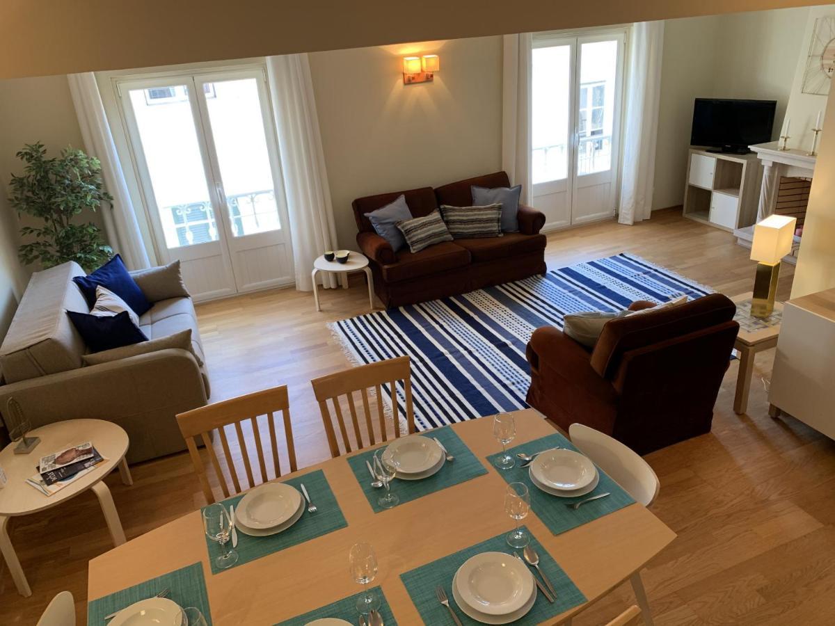 Duplex Apartment With Terrace In Cascais Downtown المظهر الخارجي الصورة